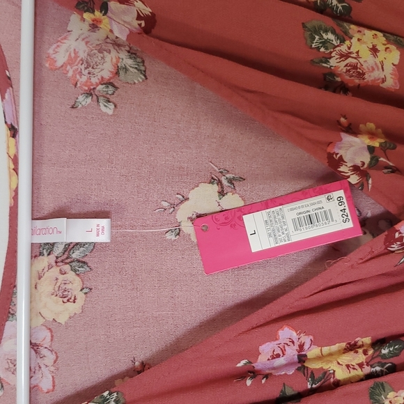 Xhilaration Wrap Dress - Picture 3 of 4